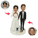 Coppia di sposi con bobblehead personalizzati da foto