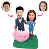 Personaggi Bobblehead personalizzati con cuore rosa