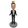 Bobblehead di uomo d'affari con corona