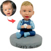 Bobblehead personalizzato per ragazzo con jeans e bretelle