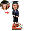 Bobblehead personalizzato per laurea con modello di aeroplano