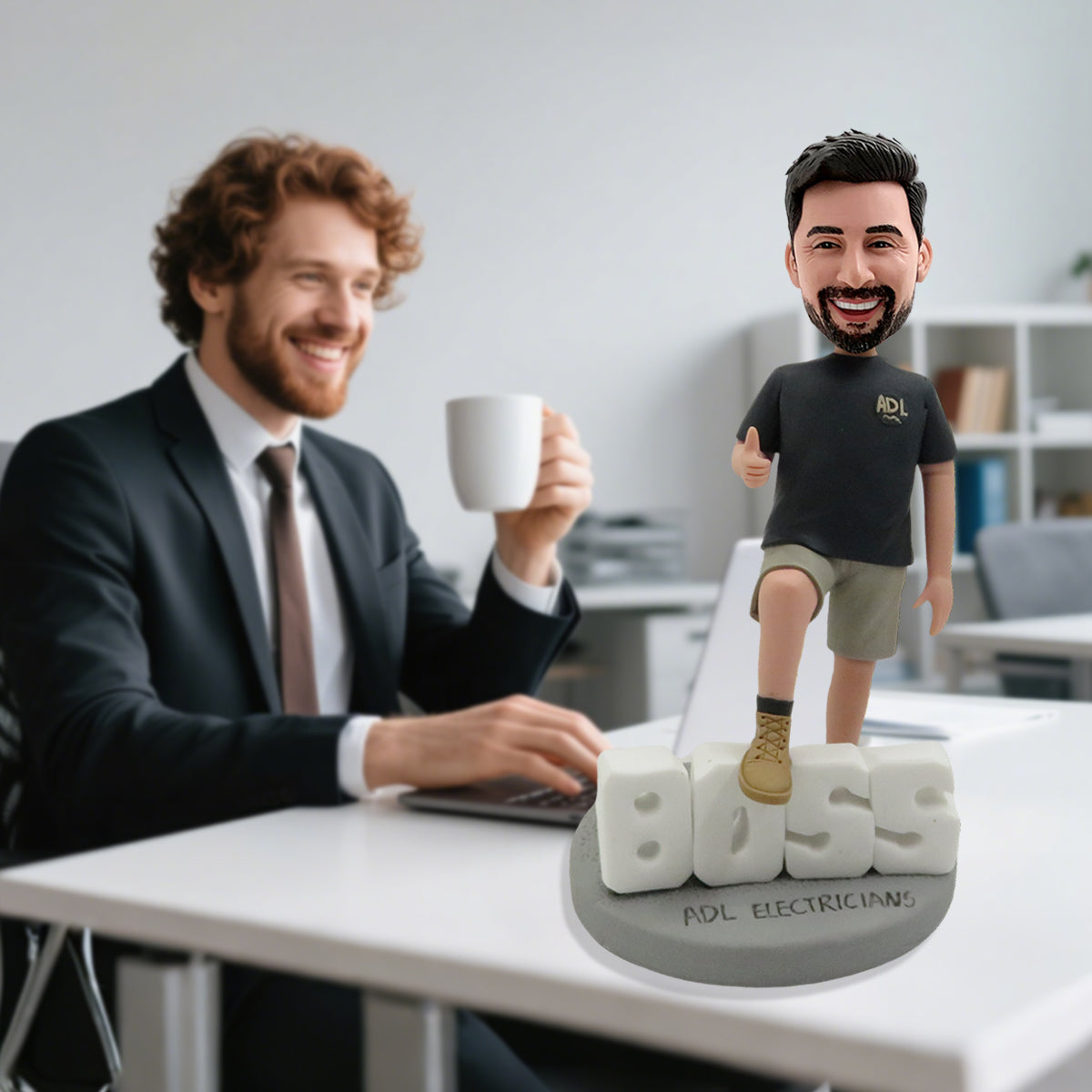 Bobblehead personalizzato a tema Boss