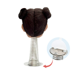Cruscotto per auto personalizzato con bobblehead femminile