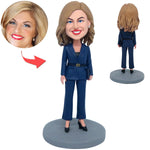 Bobblehead personalizzato per donna d'ufficio con abito blu navy
