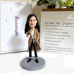 Bobblehead personalizzato per donna – Stile da lavoro con tazza da caffè