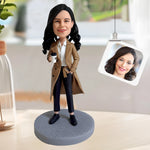 Bobblehead personalizzato per donna – Stile da lavoro con tazza da caffè