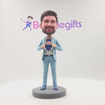 Bobblehead personalizzato di Super Papà in abito blu