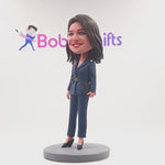 Bobblehead personalizzato per donna d'ufficio con abito blu navy